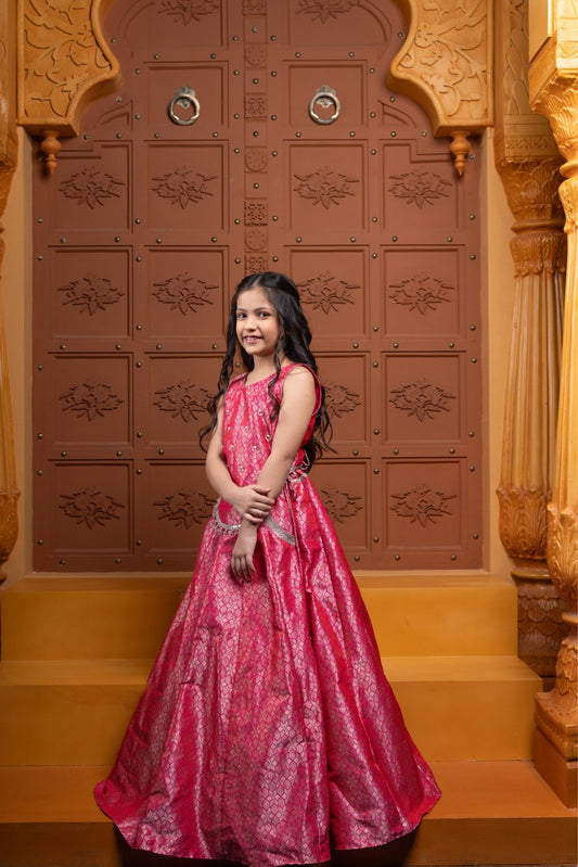 Elegant Pink Banarasi Pocket Lehenga – Traditional grace with a modern twist! - Kirti Agarwal