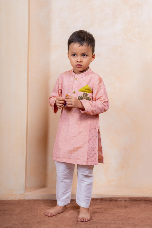 Shimmery Pocket Square Detailed Silk Kurta With Pyjama - Kirti Agarwal