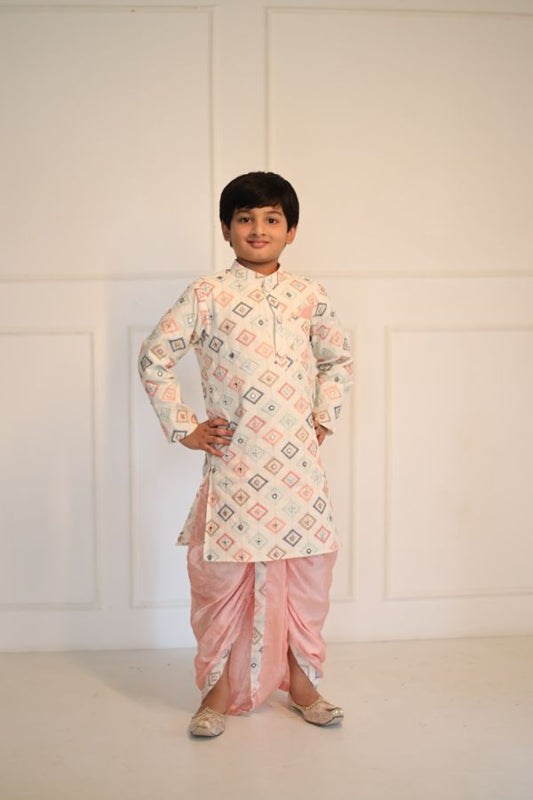 Abhla Work Ethnic Kurta And Peach Dhoti - Kirti Agarwal