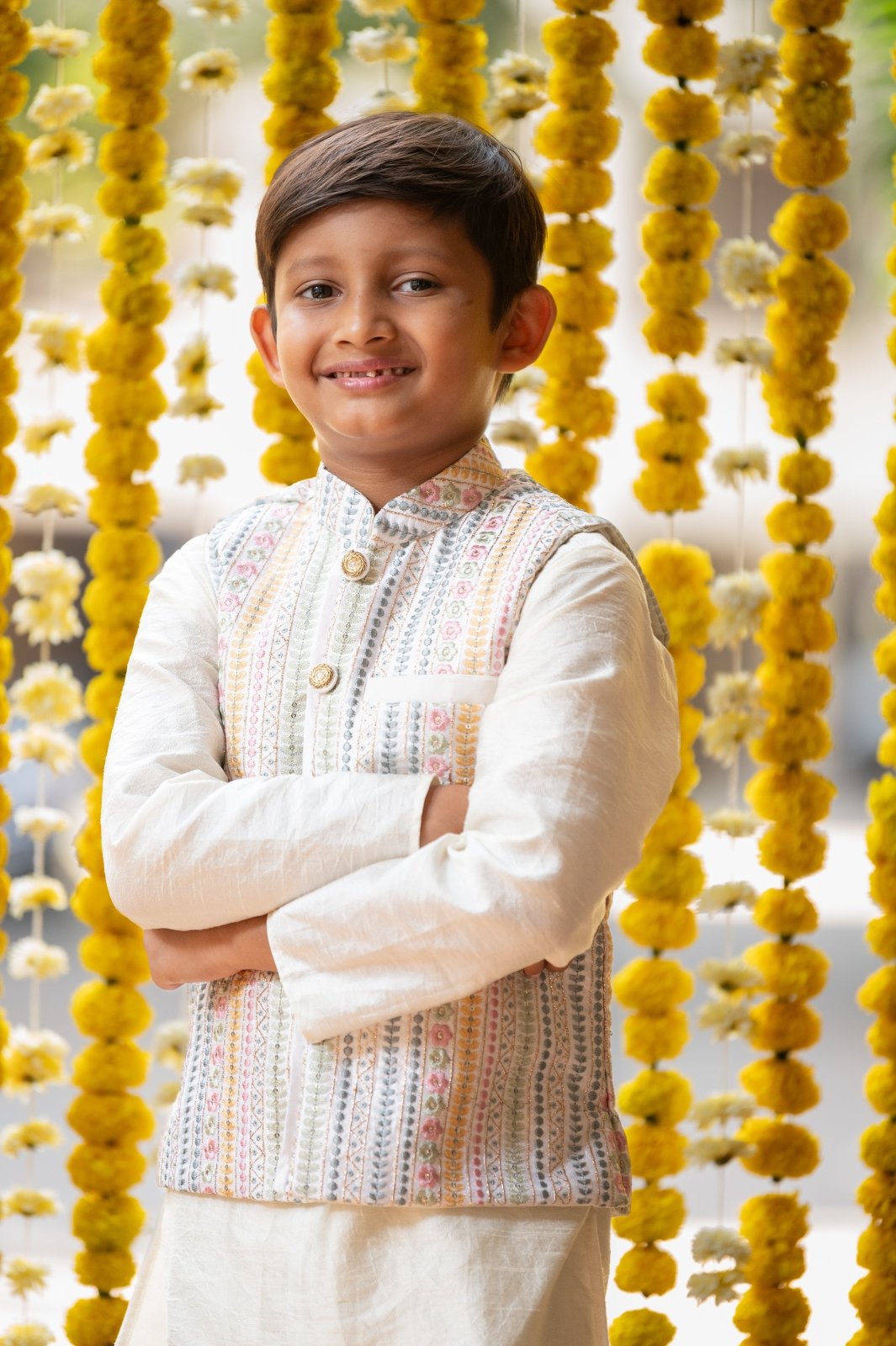 Ethnic Kurta With off white Embroidered Jacket And Pyjama - Kirti Agarwal