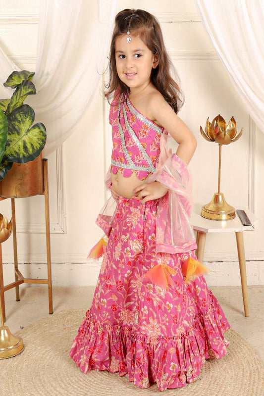 Puffed sleeve cotton print crop top with Lahenga - Kirti Agarwal