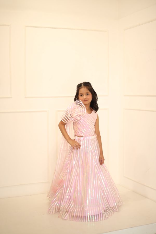 Slant cut flower embroidery top with ghagra - Kirti Agarwal