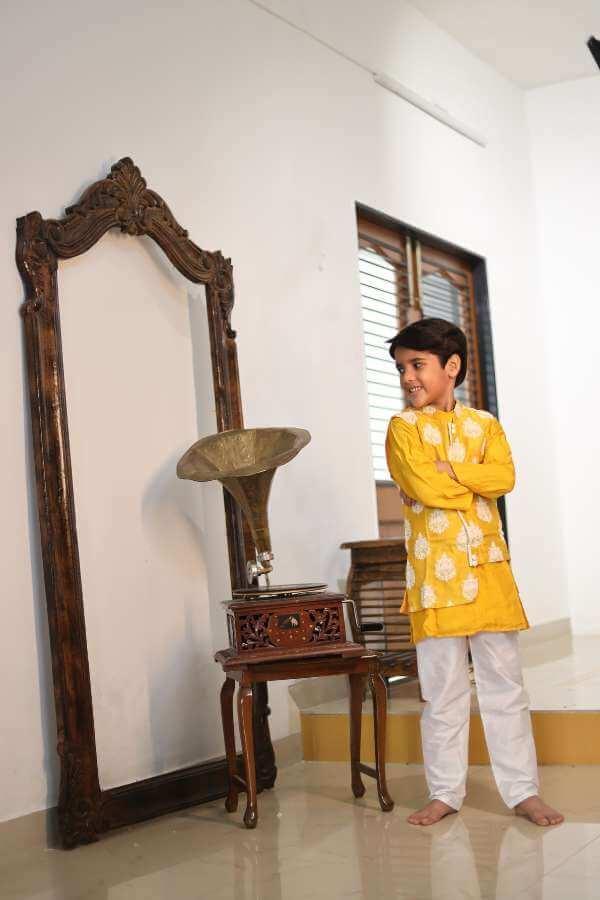 Thread Embroidered Asymmetric Jacket With Kurta And Pyjama - Kirti Agarwal